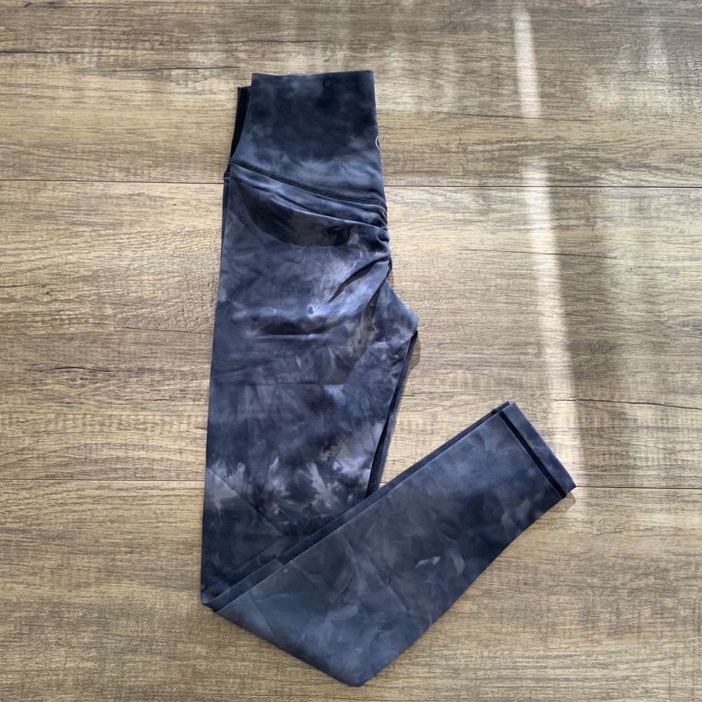 Effortless scrunch leggings-Black Tie Dye